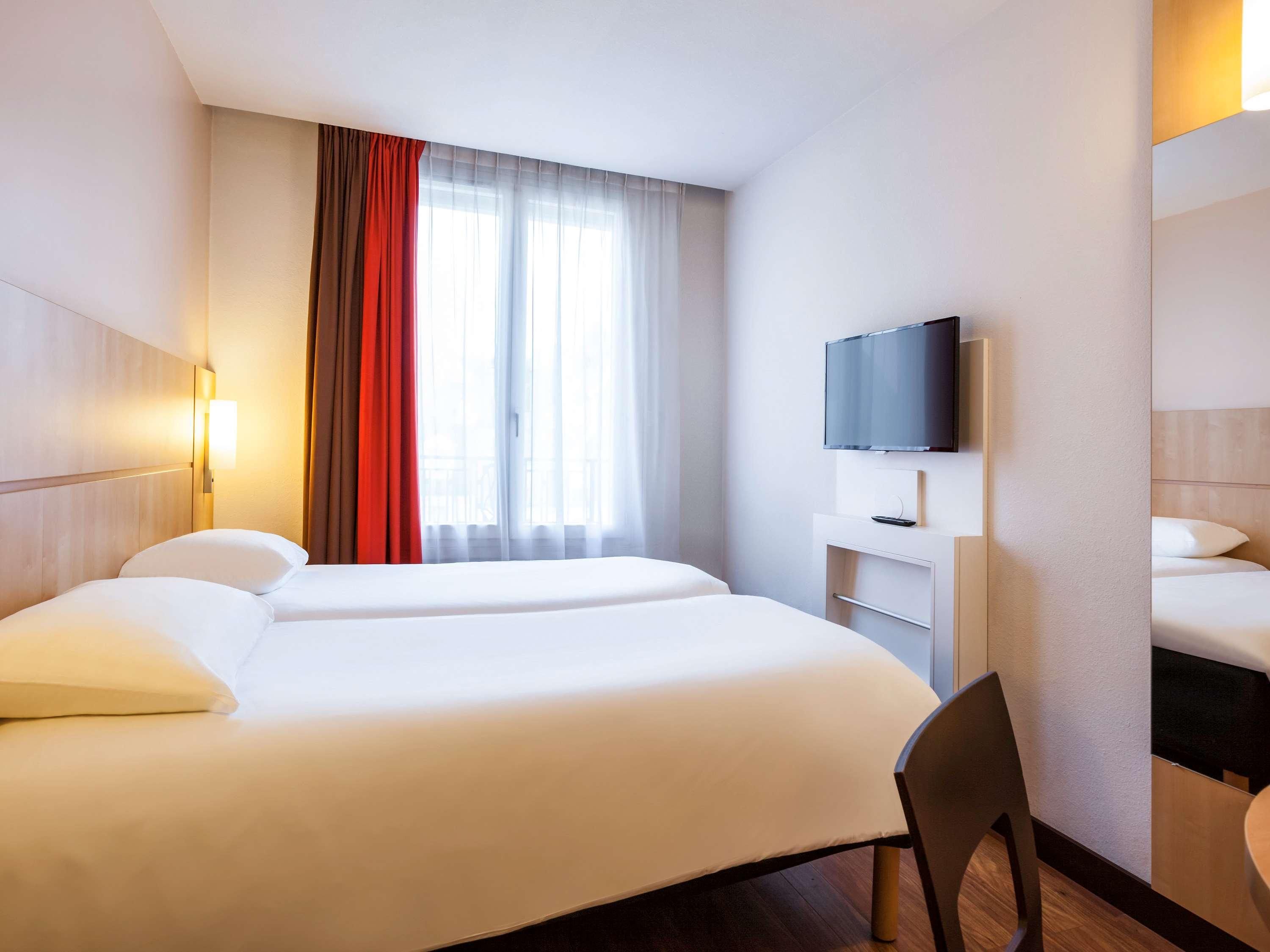 Ibis Paris Gare De L Est 10Eme Hotel Exterior photo