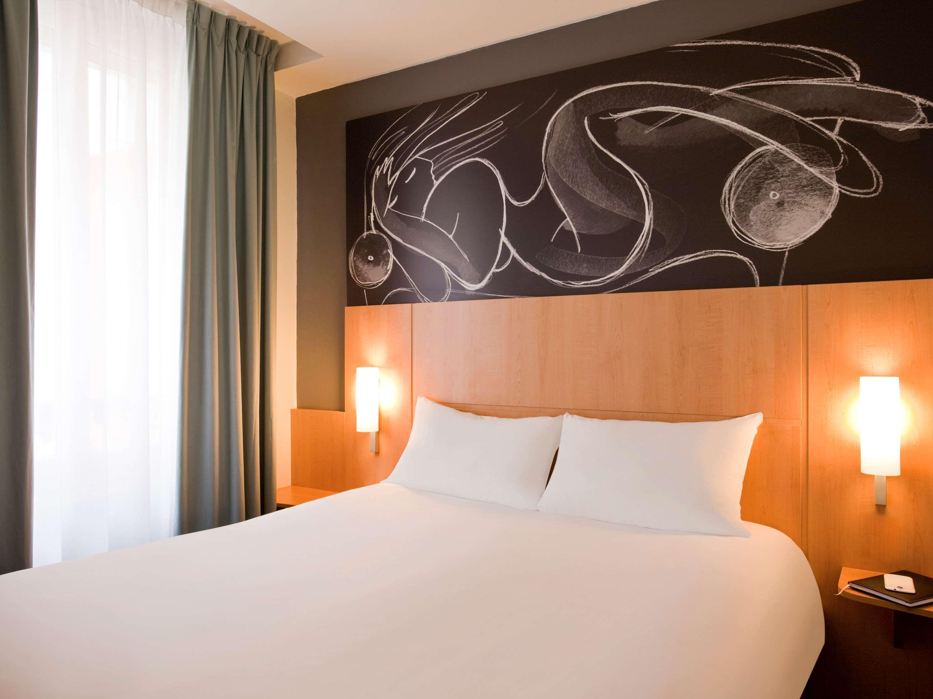 Ibis Paris Gare De L Est 10Eme Hotel Exterior photo